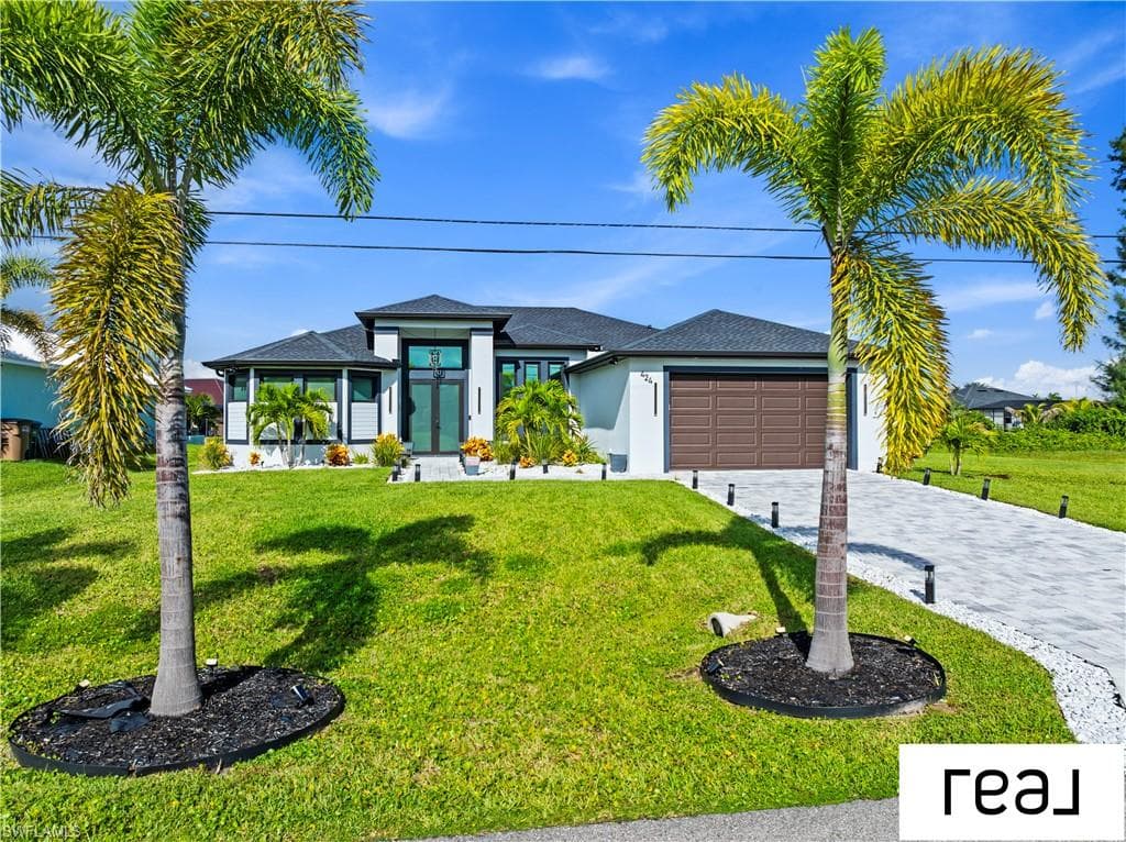424 26th Ave, Cape Coral, FL 33991-1