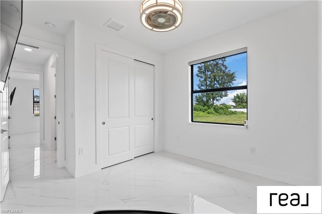 424 26th Ave, Cape Coral, FL 33991-25