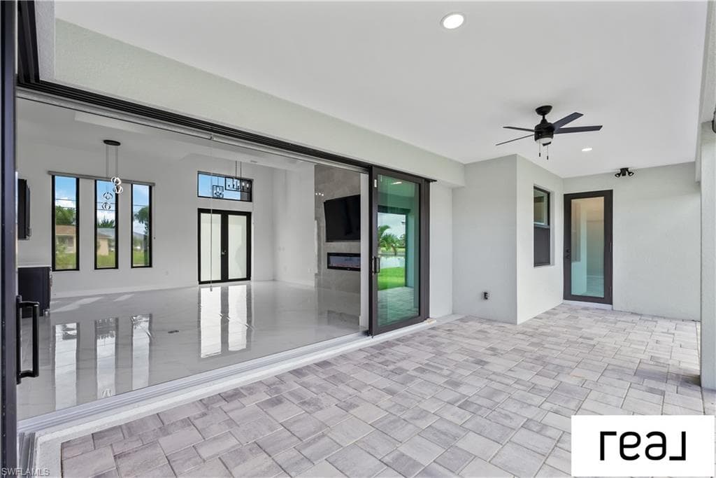 424 26th Ave, Cape Coral, FL 33991-30