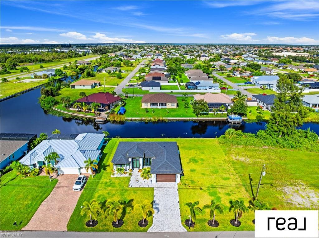 424 26th Ave, Cape Coral, FL 33991-32