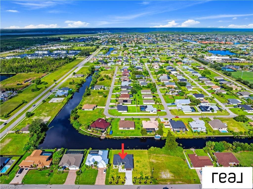 424 26th Ave, Cape Coral, FL 33991-3