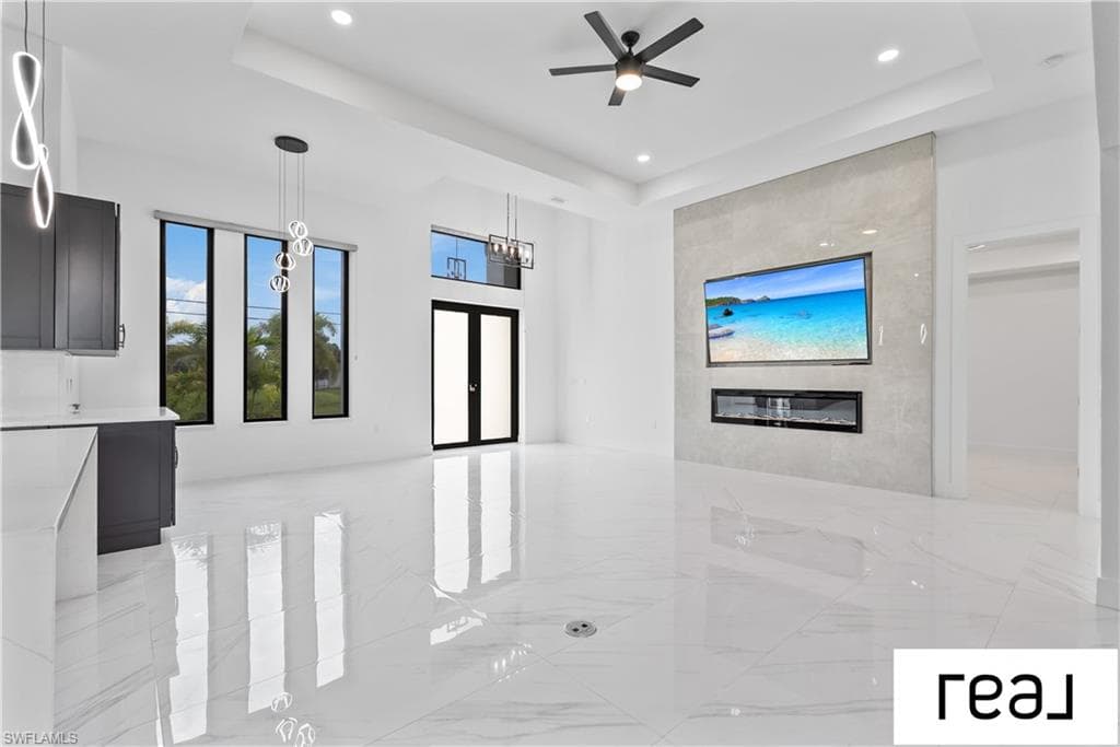 424 26th Ave, Cape Coral, FL 33991-8