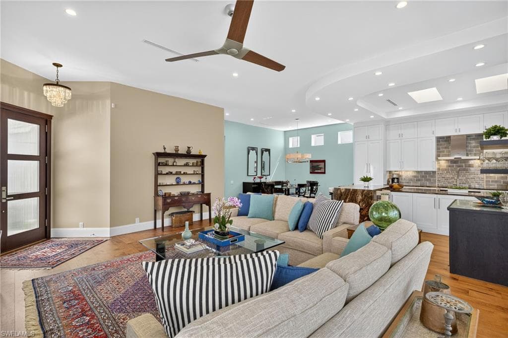 3876 Clipper Cove Dr, Naples, FL 34112-8