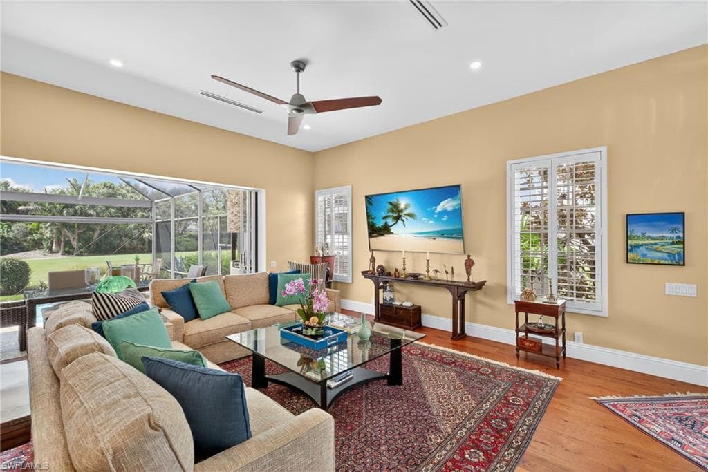 3876 Clipper Cove Dr, Naples, FL 34112-12