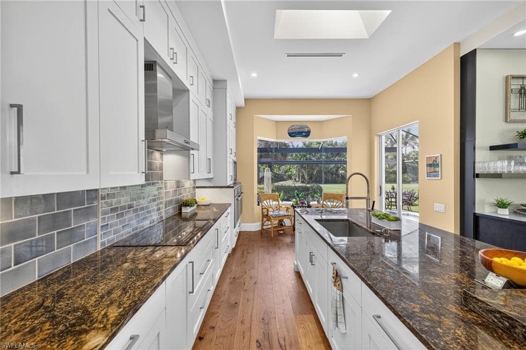 3876 Clipper Cove Dr, Naples, FL 34112-15