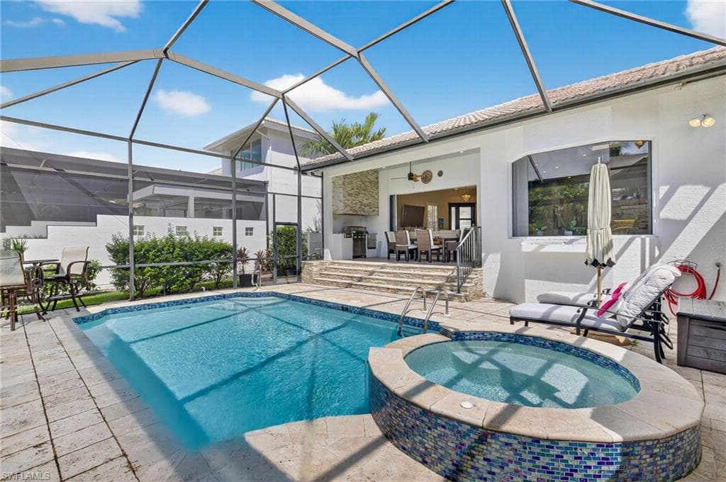 3876 Clipper Cove Dr, Naples, FL 34112-31
