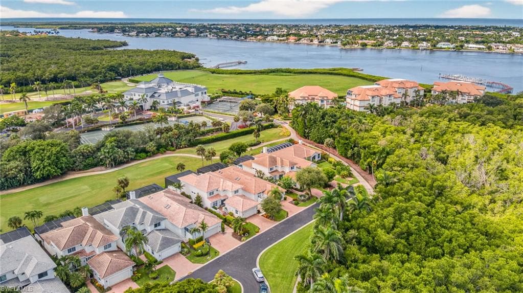 3876 Clipper Cove Dr, Naples, FL 34112-2