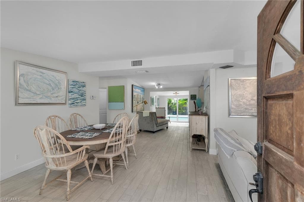 1971 Harbor Ln, Naples, FL 34104-11
