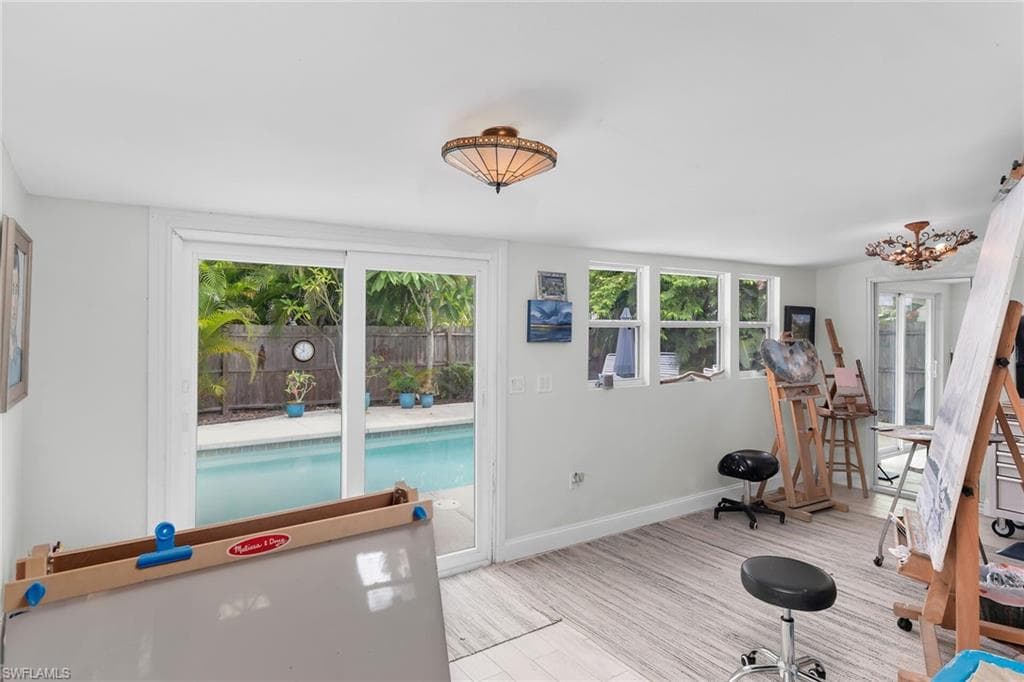 1971 Harbor Ln, Naples, FL 34104-18