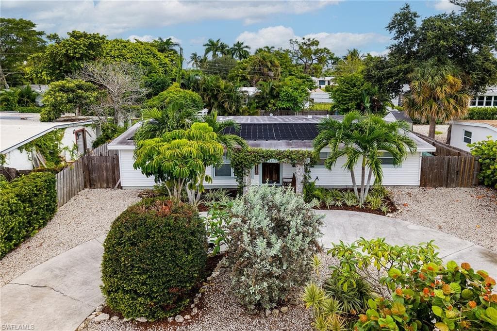 1971 Harbor Ln, Naples, FL 34104-29
