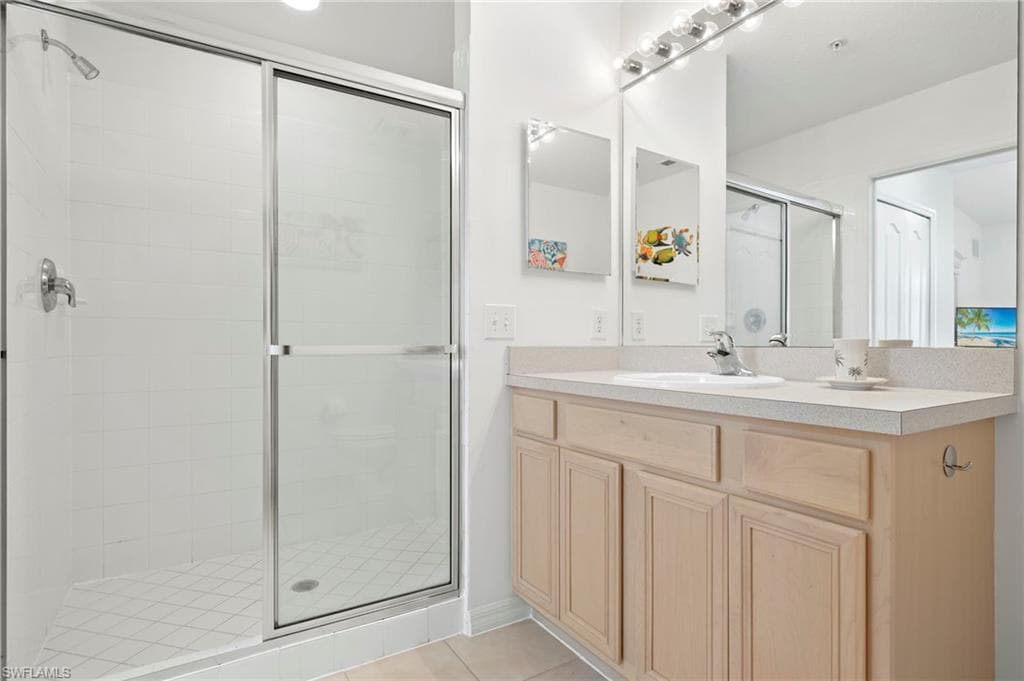 6820 Sterling Greens Pl 2404, Naples, FL 34104-18