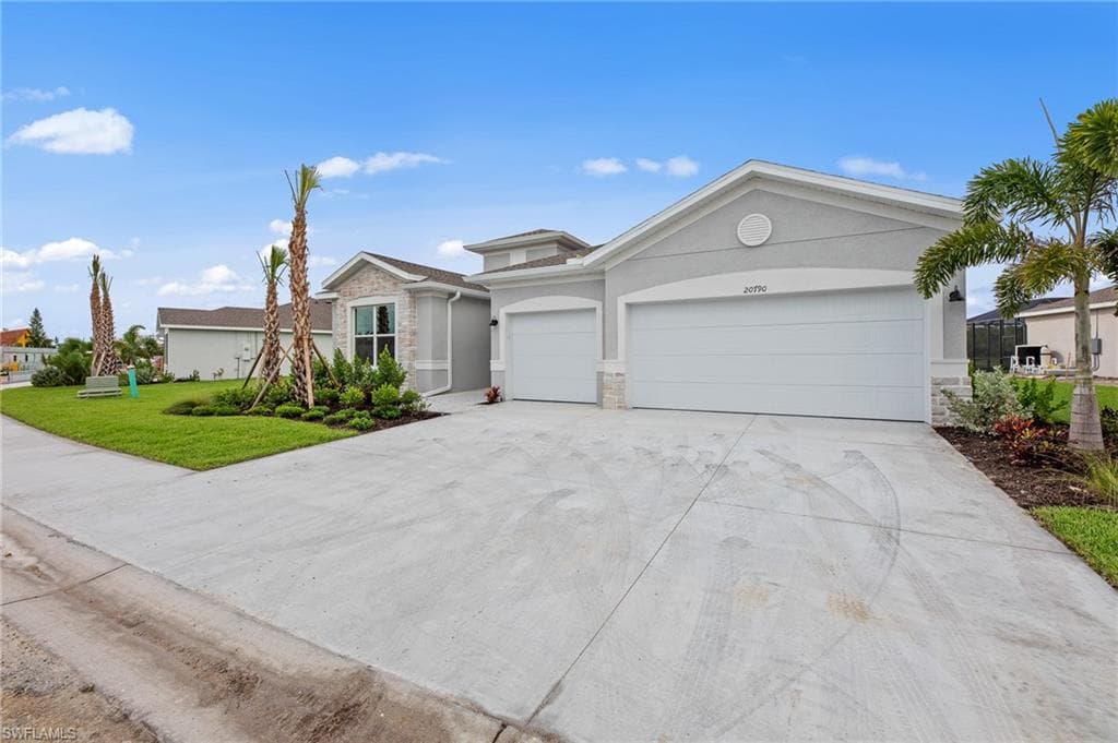 20790 Copperhead Dr, Lehigh Acres, FL 33936-37