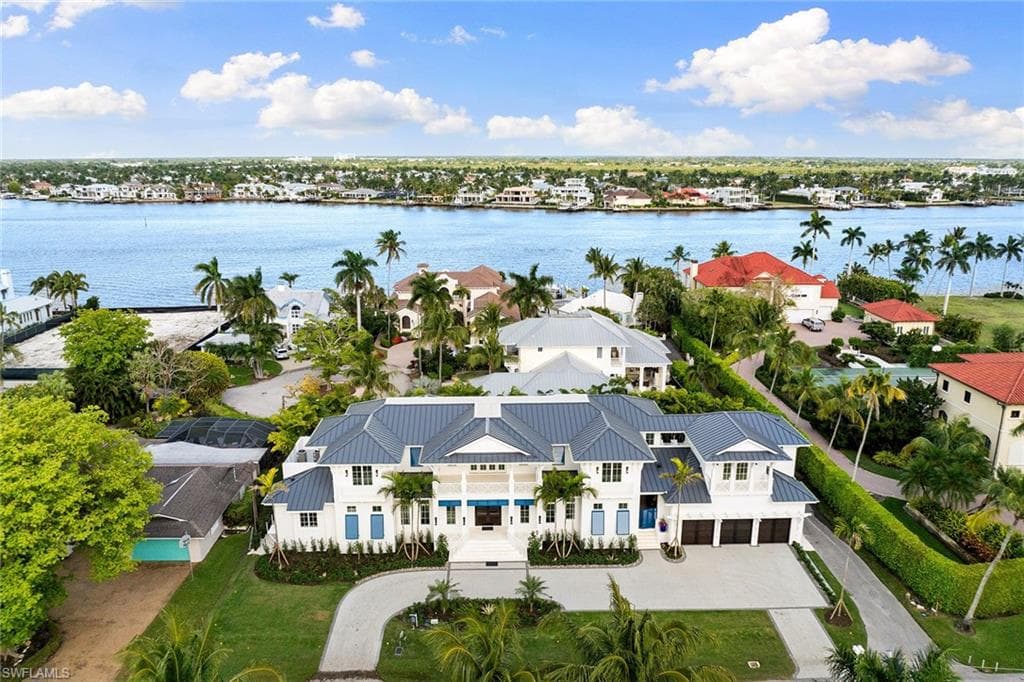 2131 Marina Dr, Naples, FL 34102-40