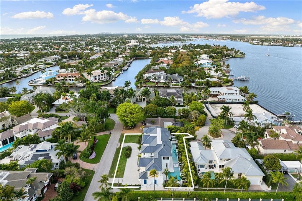 2131 Marina Dr, Naples, FL 34102-42