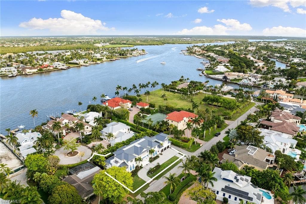 2131 Marina Dr, Naples, FL 34102-44