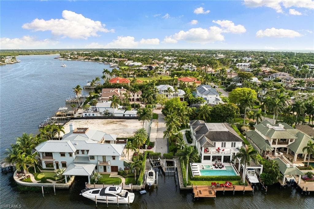 2131 Marina Dr, Naples, FL 34102-45