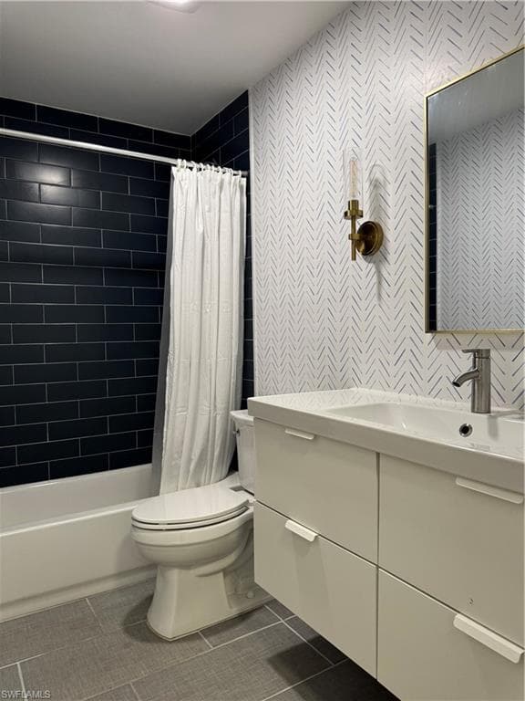 3430 Frosty Way 12, Naples, FL 34112-8