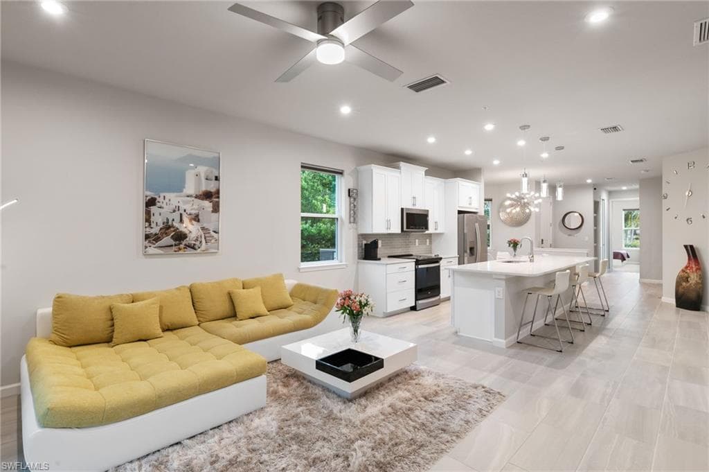 4546 Arboretum Cir 104, Naples, FL 34112-18