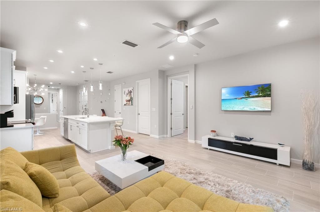 4546 Arboretum Cir 104, Naples, FL 34112-19