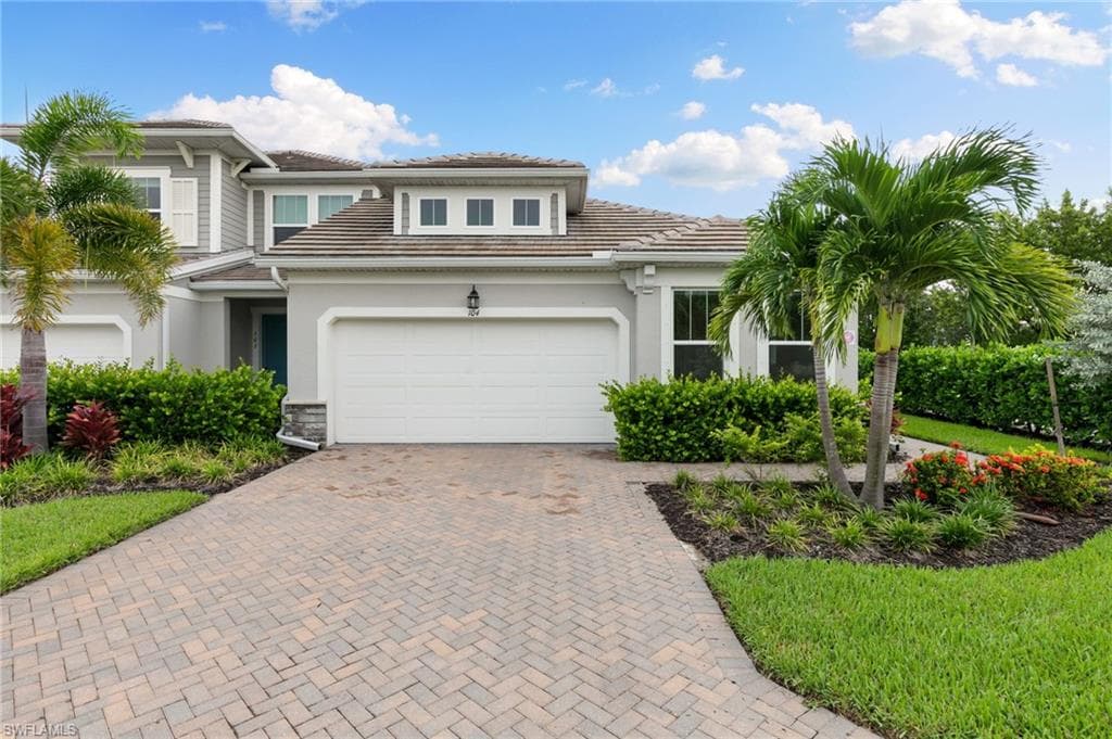 4546 Arboretum Cir 104, Naples, FL 34112-2