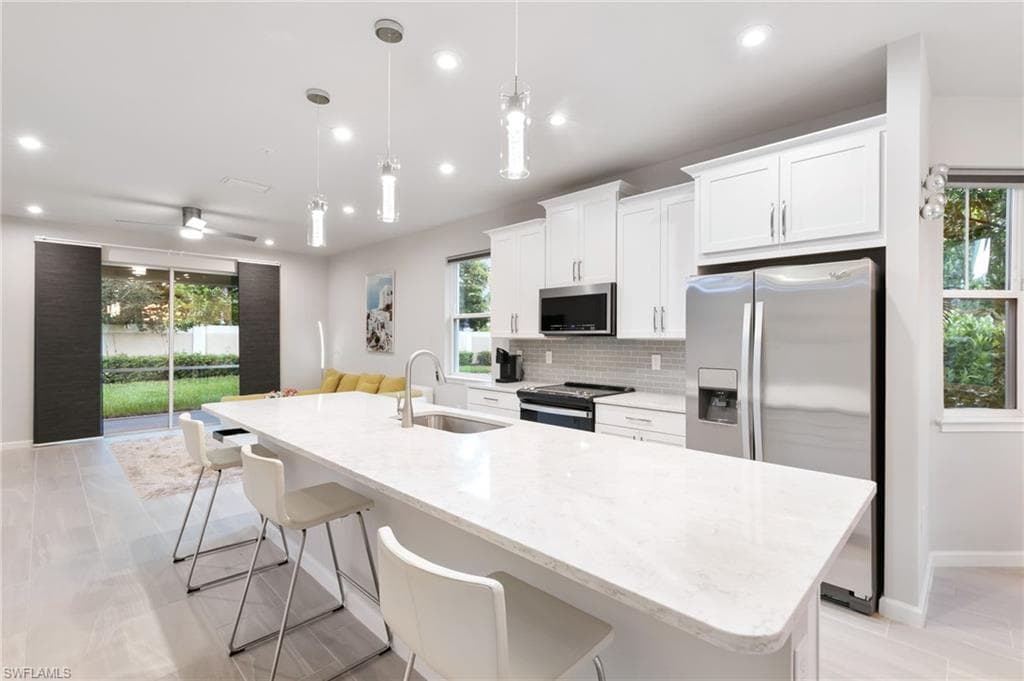 4546 Arboretum Cir 104, Naples, FL 34112-8
