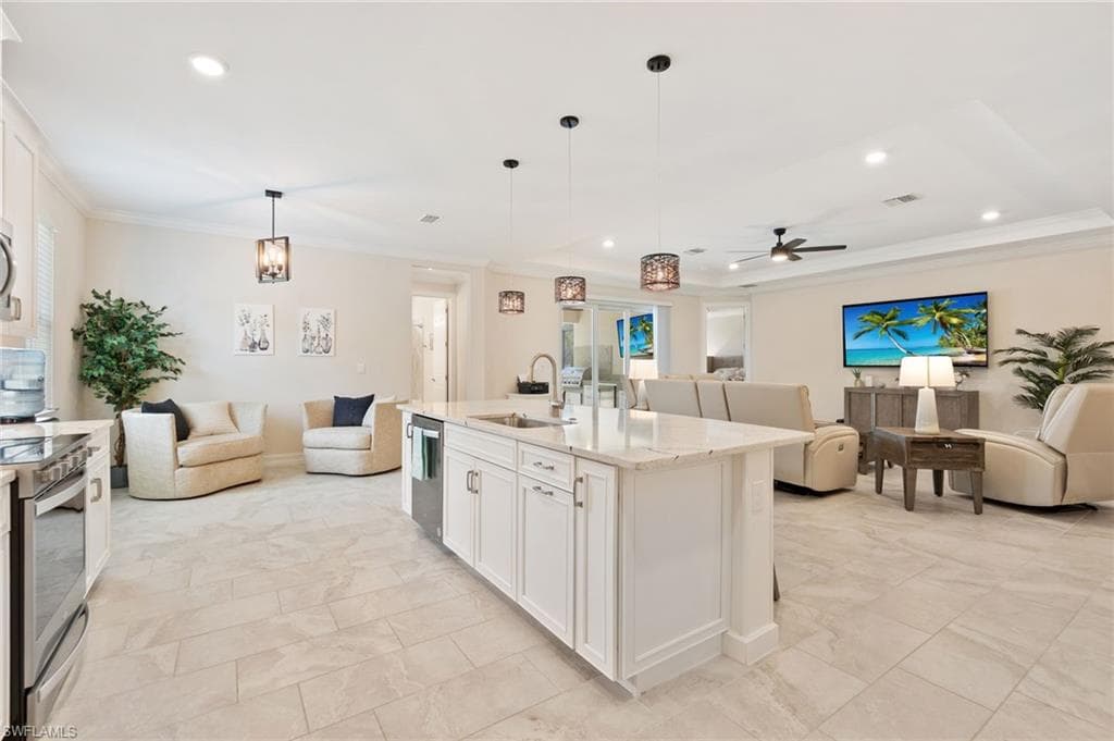 28184 Captiva Shell Loop, Bonita Springs, FL 34135-13