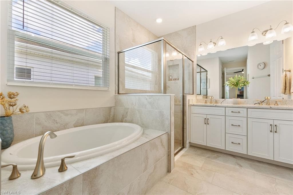 28184 Captiva Shell Loop, Bonita Springs, FL 34135-26