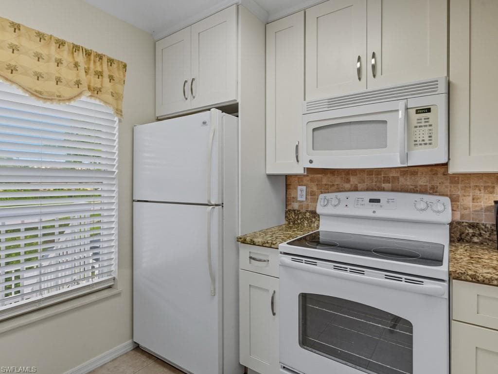 1385 Mainsail Dr 1812, Naples, FL 34114-8