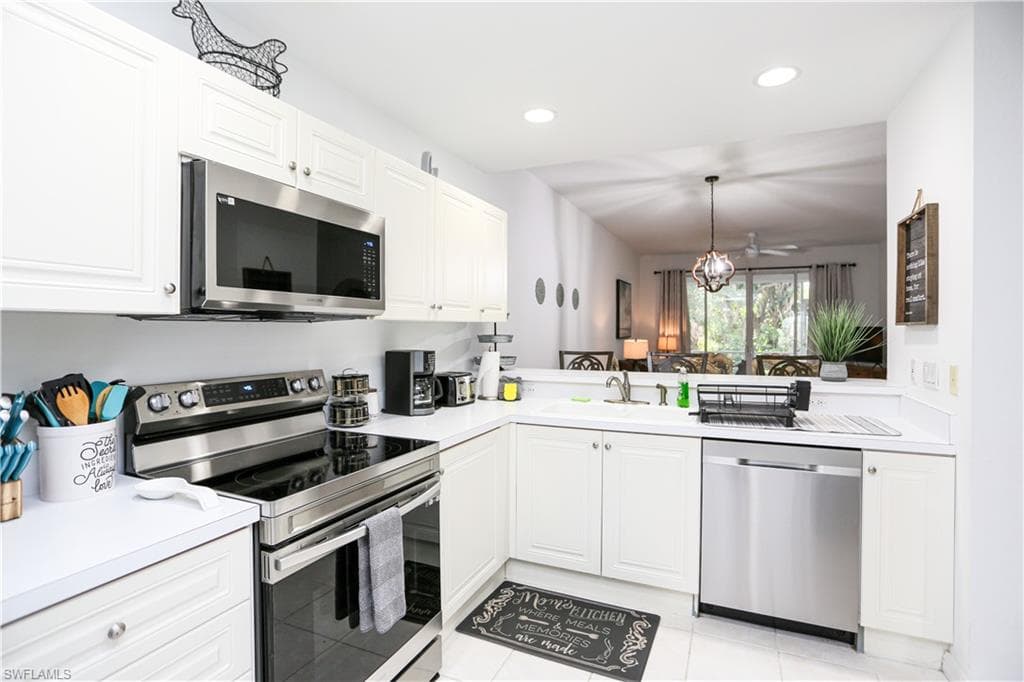 8365 Whisper Trace Way L-103, Naples, FL 34114-2