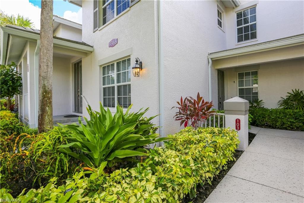 8365 Whisper Trace Way L-103, Naples, FL 34114-4