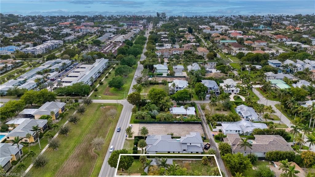 777 Broad Ave S, Naples, FL 34102-2