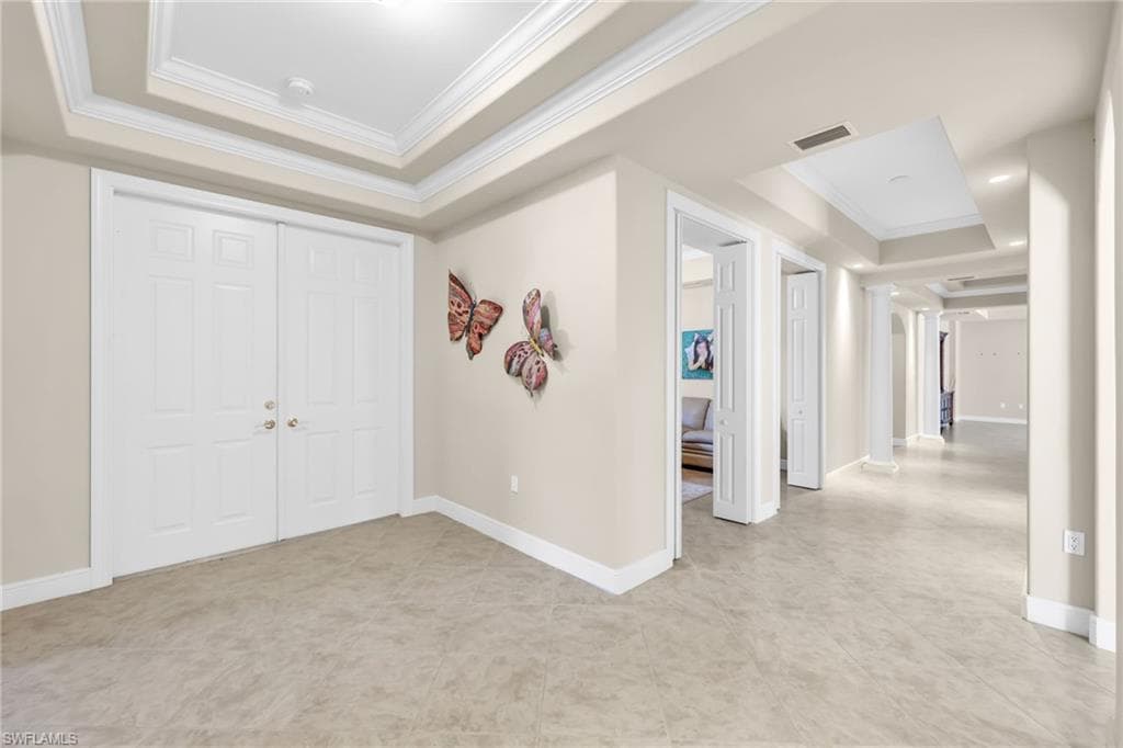 545 Avellino Isles Cir 102, Naples, FL 34119-19