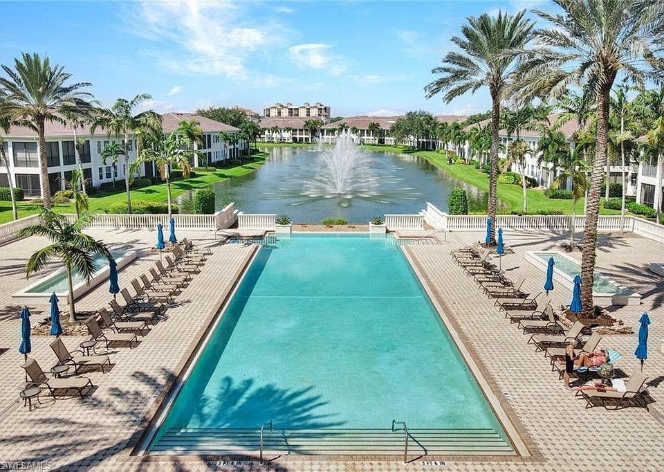 545 Avellino Isles Cir 102, Naples, FL 34119-27