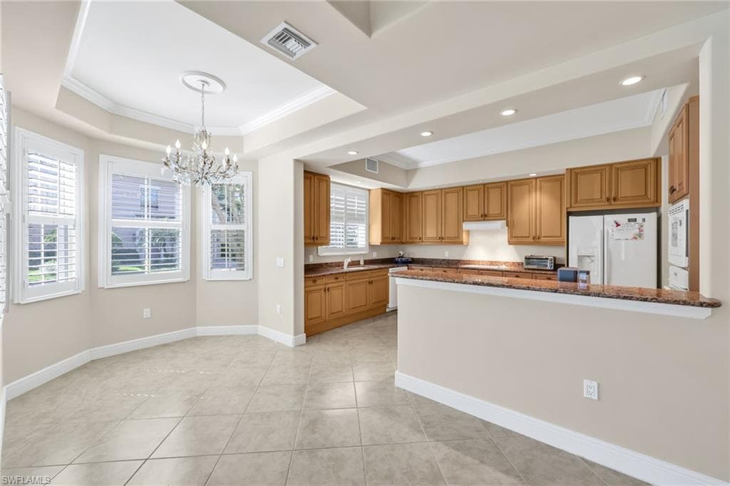 545 Avellino Isles Cir 102, Naples, FL 34119-7