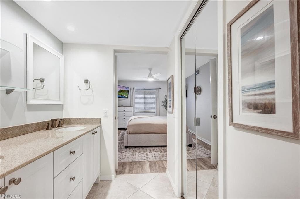 7300 Saint Ives Way 5208, Naples, FL 34104-20