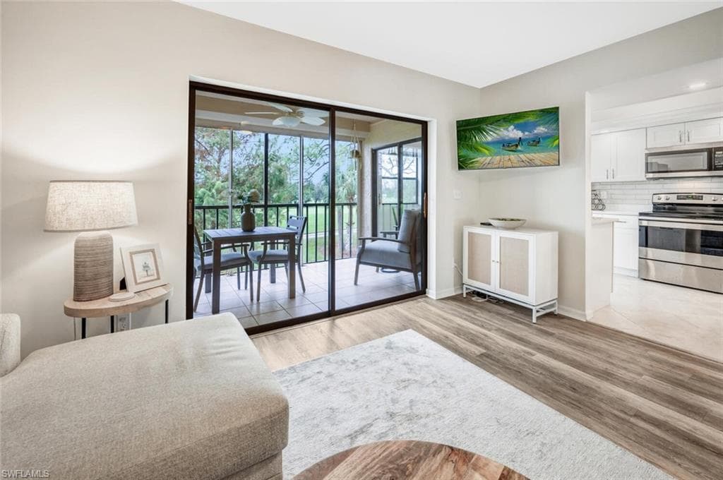 7300 Saint Ives Way 5208, Naples, FL 34104-6