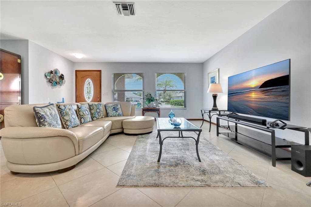 550 94th Ave N, Naples, FL 34108-15