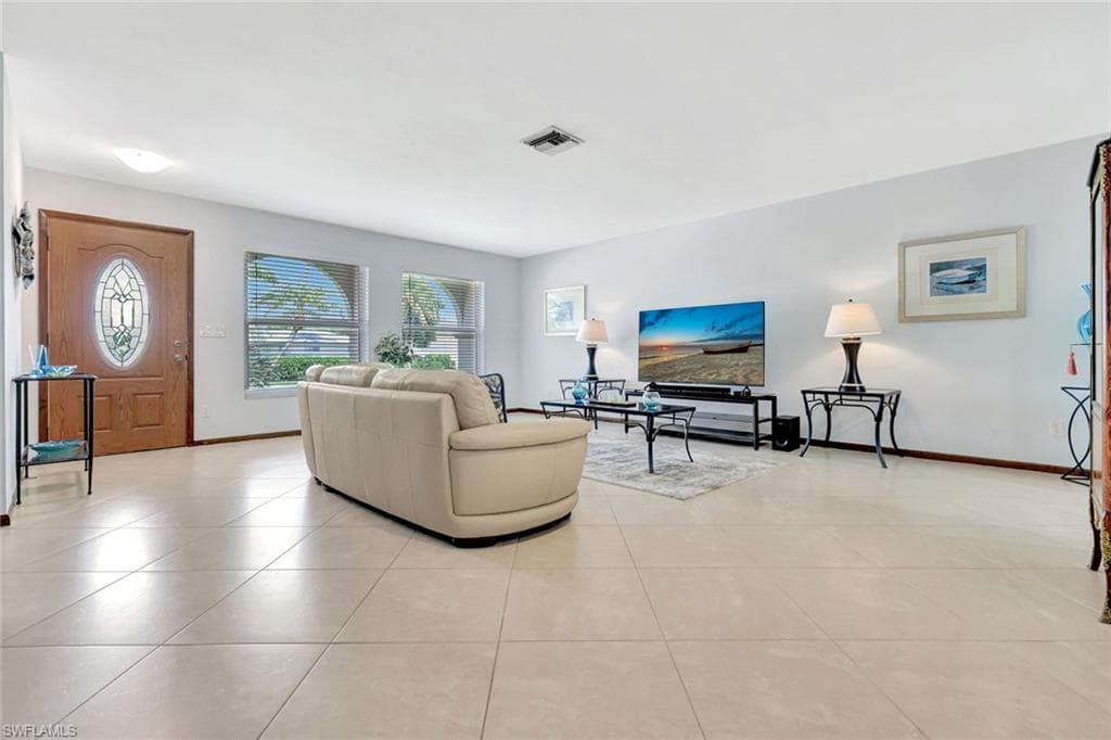 550 94th Ave N, Naples, FL 34108-19