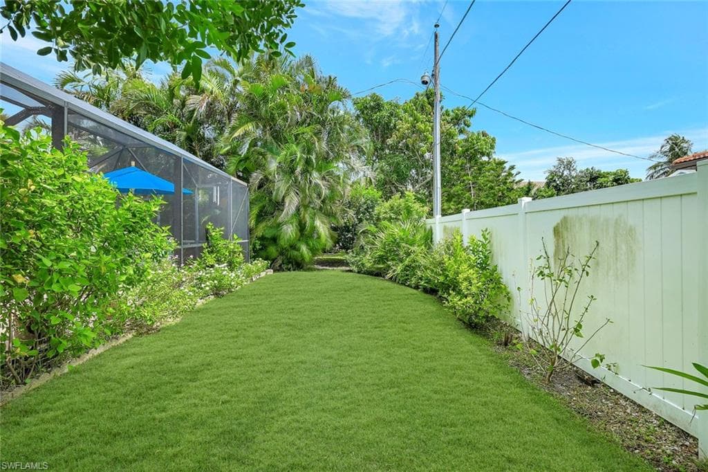 550 94th Ave N, Naples, FL 34108-35