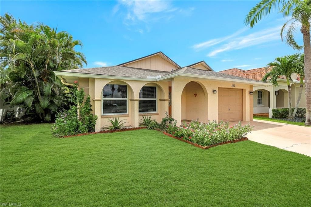 550 94th Ave N, Naples, FL 34108-36