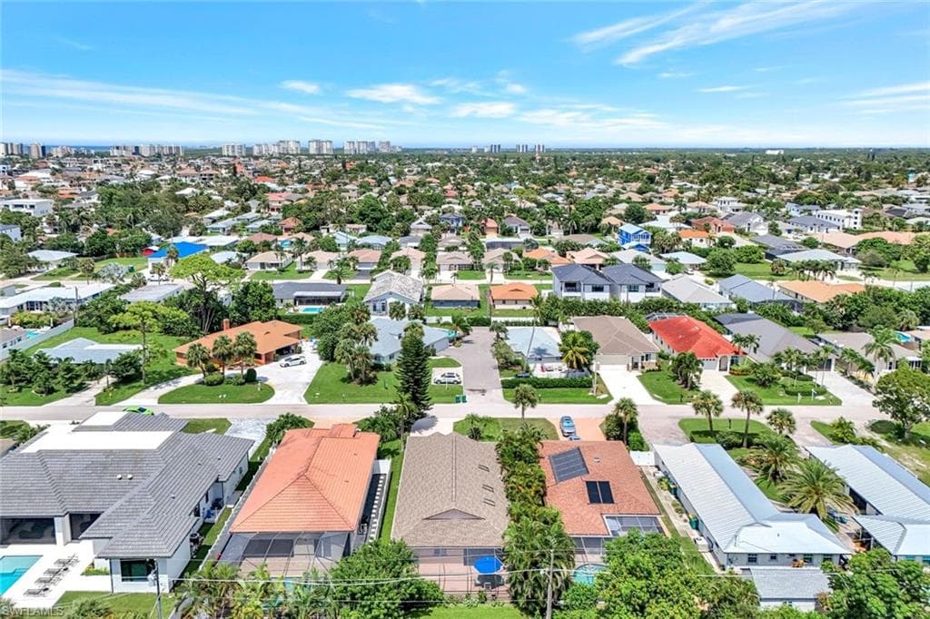 550 94th Ave N, Naples, FL 34108-41