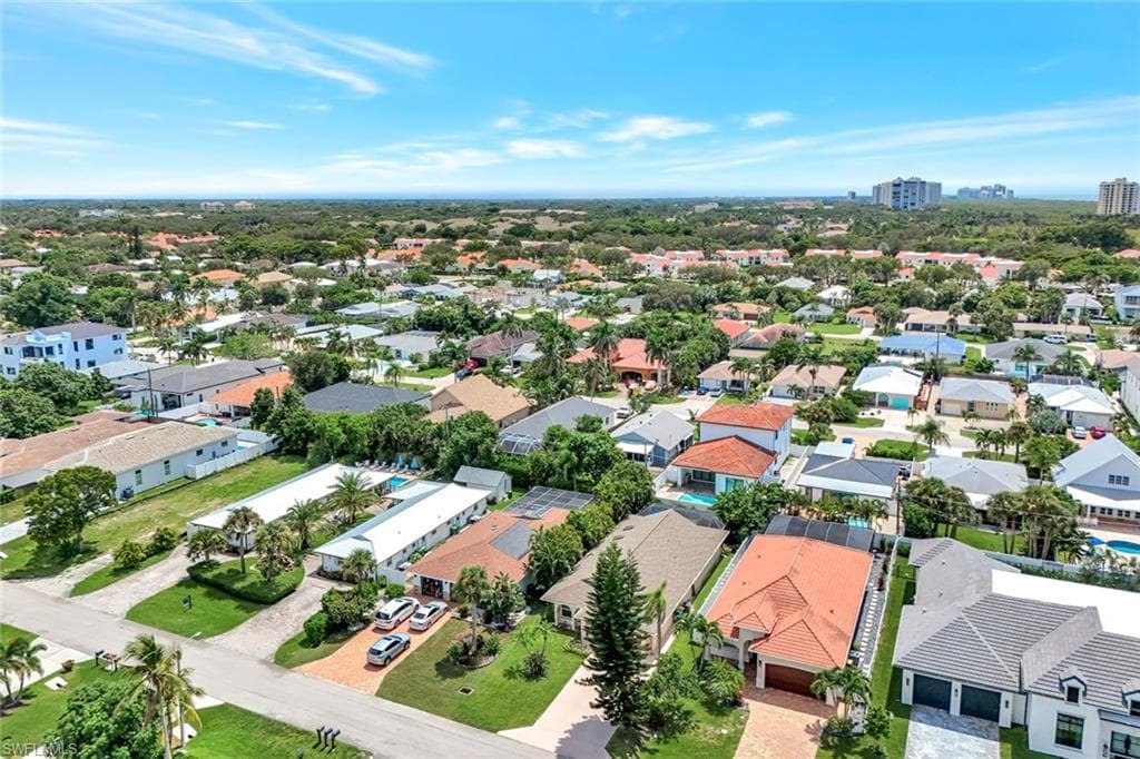 550 94th Ave N, Naples, FL 34108-43