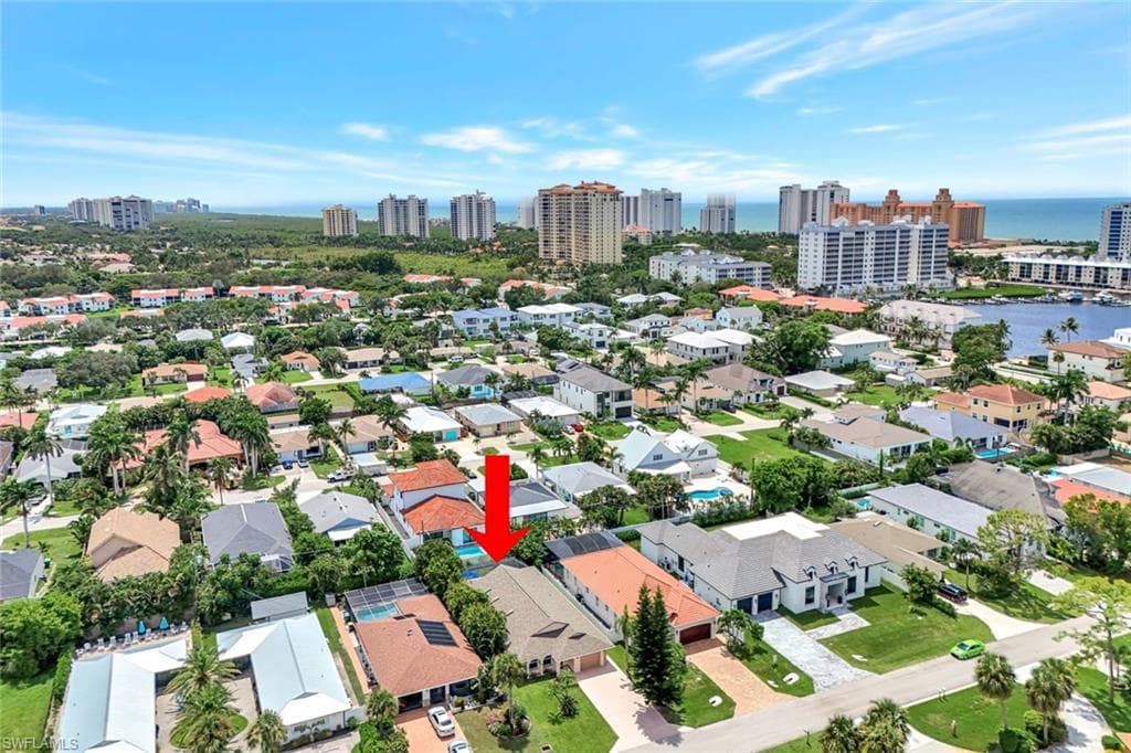 550 94th Ave N, Naples, FL 34108-4