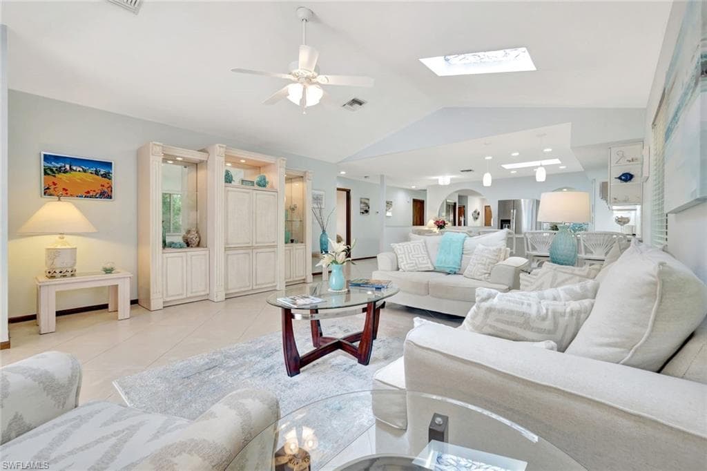 550 94th Ave N, Naples, FL 34108-8