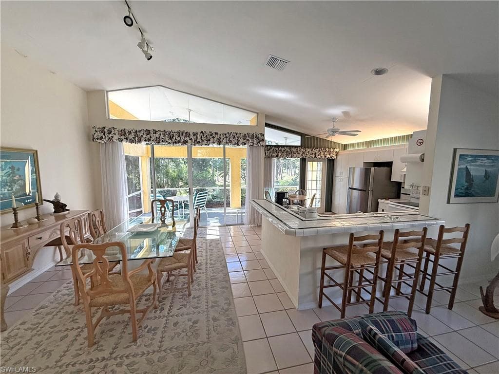 1279 Naples Lake Dr, Naples, FL 34104-9