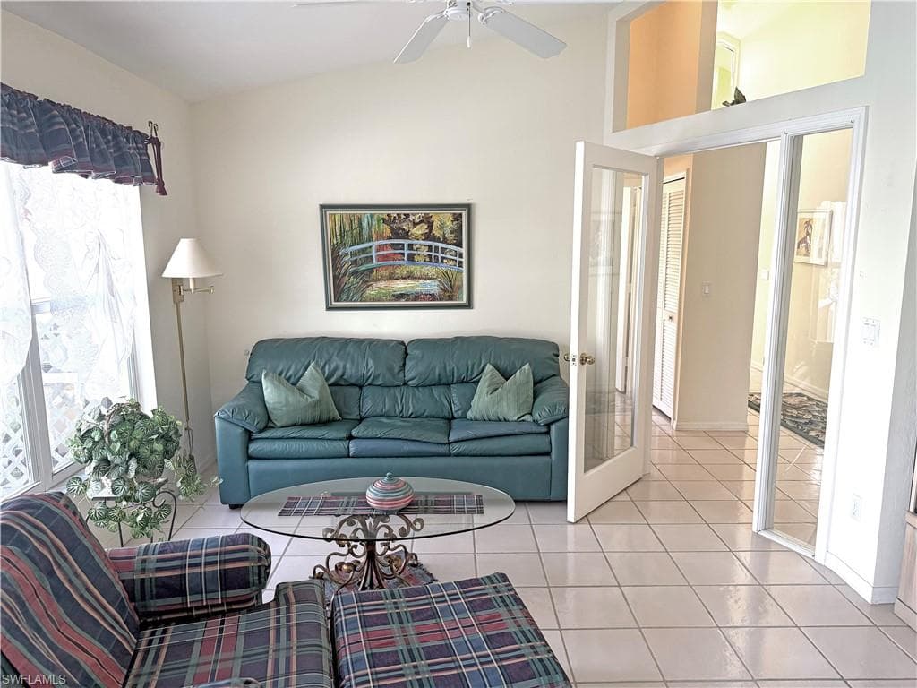 1279 Naples Lake Dr, Naples, FL 34104-16