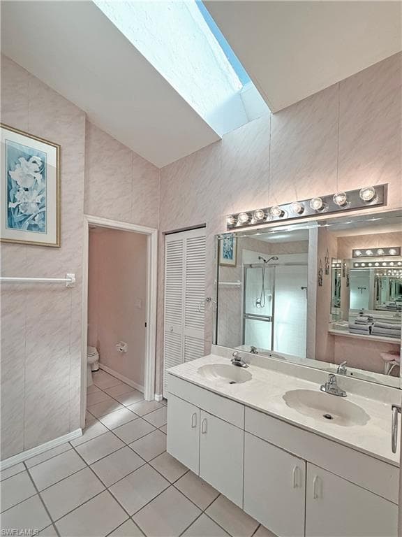 1279 Naples Lake Dr, Naples, FL 34104-18