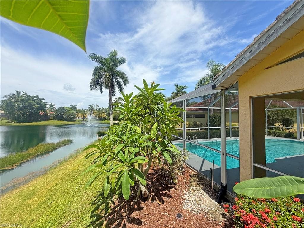 1279 Naples Lake Dr, Naples, FL 34104-32