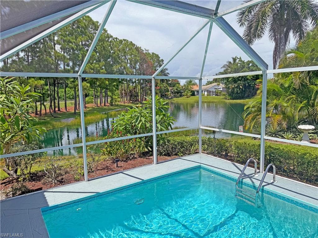 1279 Naples Lake Dr, Naples, FL 34104-3