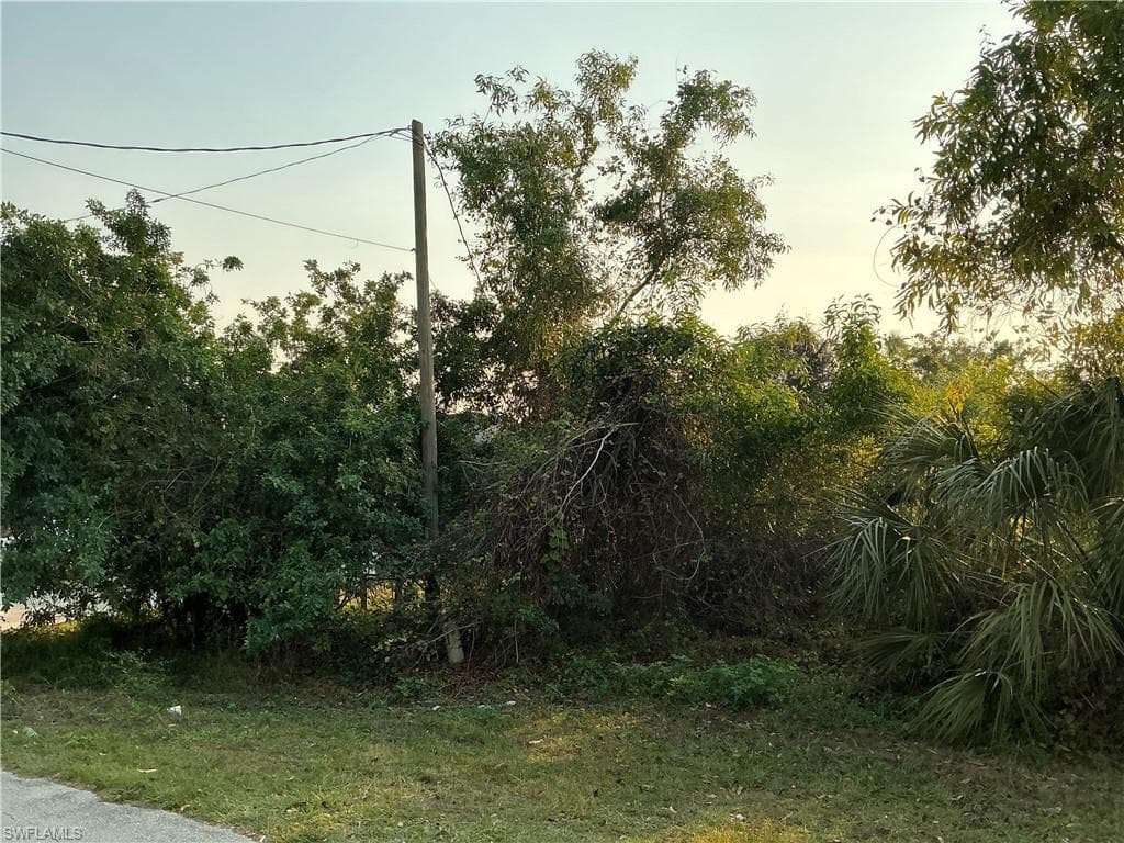5207 29th St SW, Lehigh Acres, FL 33973-3